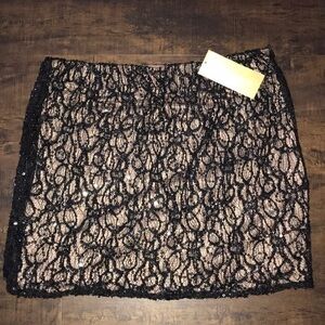 NWT Francesca’s black lace and sequins skirt Small